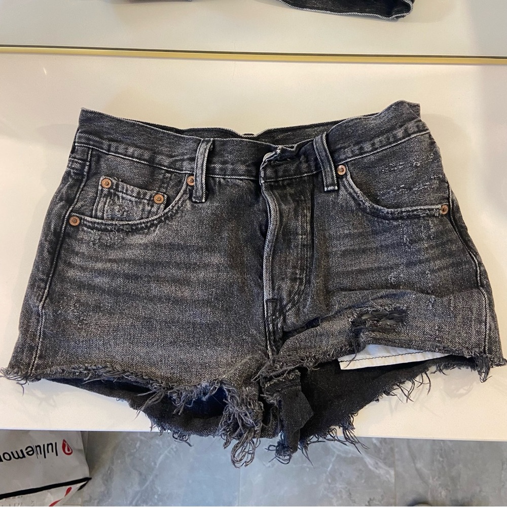 Levi’s shorts